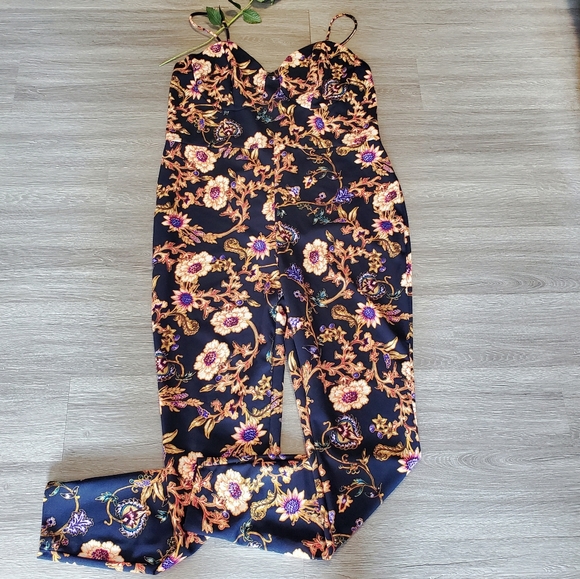Flower Print Jumpsuit - Picture 2 of 5